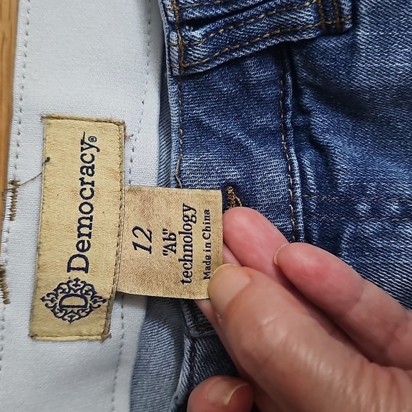 Democracy Jeans Size 12 - Picture 3 of 9